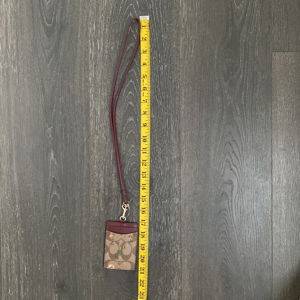 Coach ID Lanyard Brand New colors brown, tan, burgundy, with flowers and… - Picture 4 of 6